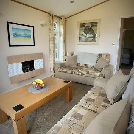 Relaxing 2-bedroom Holiday In Cornwall *